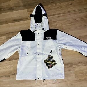 The North Face 1990 mountain Gore-Tex White and Black Jacket
